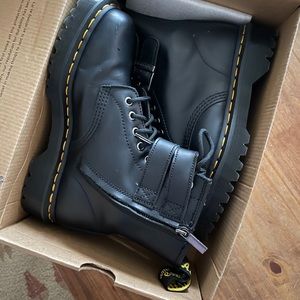 DR. MARTENS 1460